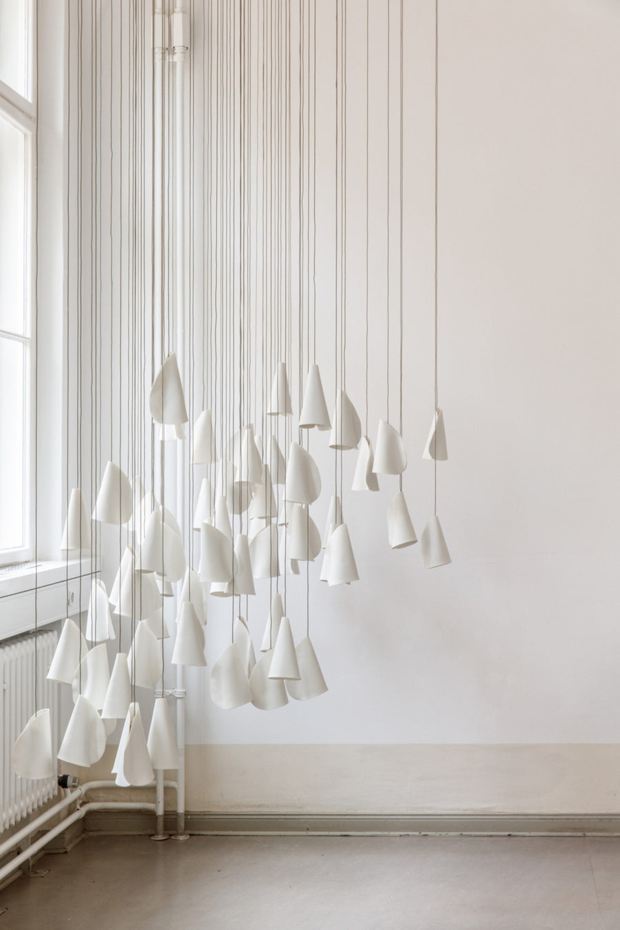 Multi-light porcelain suspension 21 Serie by Omer Arbel